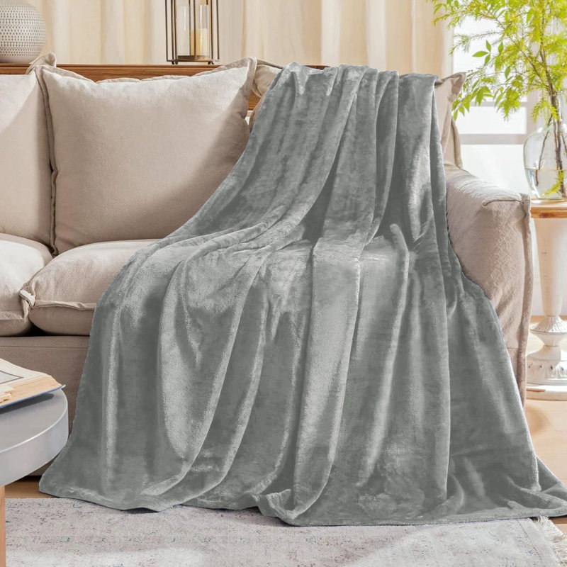 Faux Fur Reversible Fleece Throw Blanket – Soft & Cozy, Silver, Super King (6')