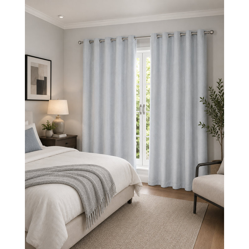Paire de rideaux occultant et isolant avec œillets Desai, L 50 po x L 120 po, Gris clair
