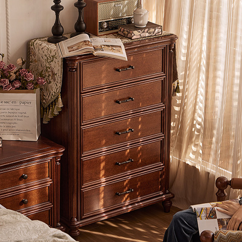Armoire d'appoint en noyer massif