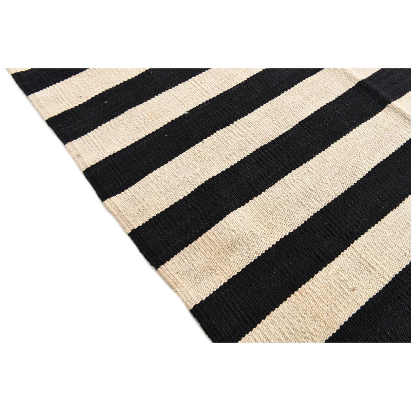Tapis noir et blanc Noor