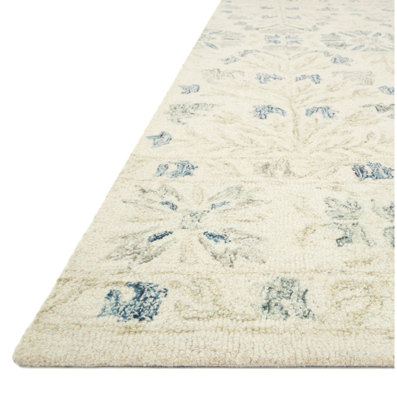 Mcclelland Hand Hooked Wool Floral Indoor Rug, Rectangle 2'3" x 3'9"