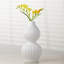 Vase en céramique blanche nervurée 10 "Liubomila-95418597-95418596