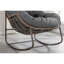 Fauteuil à bascule ergonomique gris pour des moments de détente en plein air. Modèle surdimensionné avec coussins et résistance à la rouille.