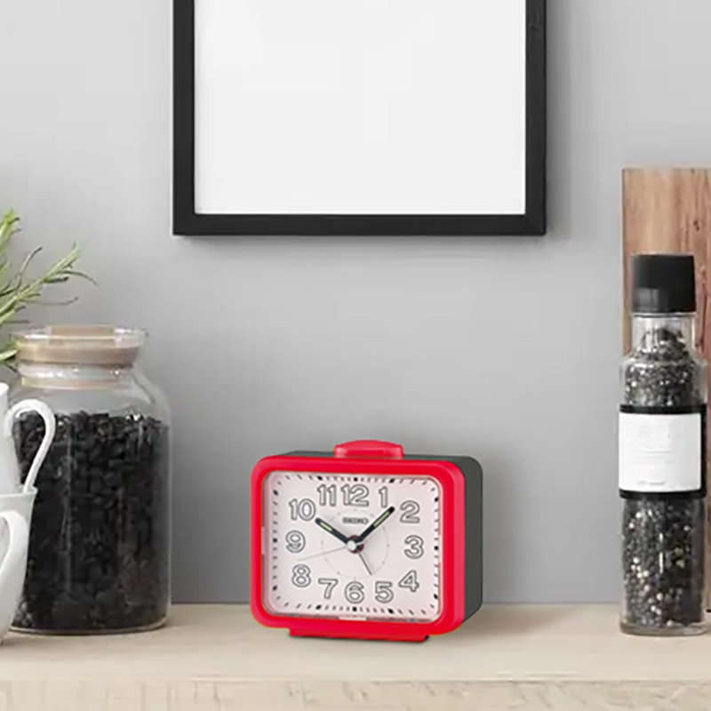 QHK061RLH Alarm Clock, Red, Red