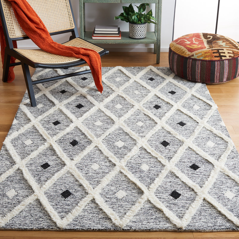 Hartnell Hand Tufted Wool/Cotton Geometric Rug in Black/Ivory, Rectangle 5' x 8'