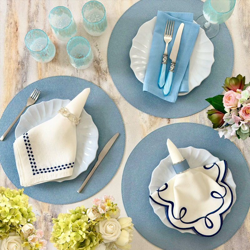 Skate Vinyl Round Placemat, Ice Blue