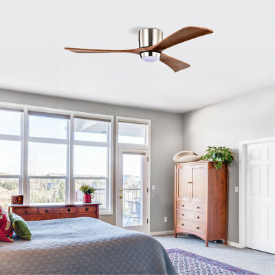 Ventilateur de plafond encastré de 52 po à pales en bois massif avec lumières Télécommande, moteur à courant continu silencieux, 6 vitesses, ventilateur de plafond réversible pour salon de patio, chambre à coucher, bureau, intérieur.