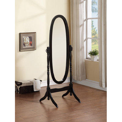 Finition miroir de plancher de bois traditionnel de style reine Anna