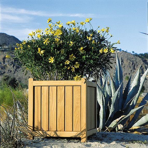 Brookside Wood Planter, 24" H x 23" W x 23" D