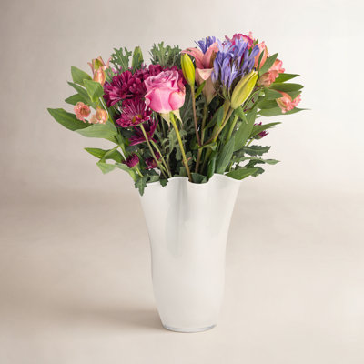 Ruffle Glass Table Vase