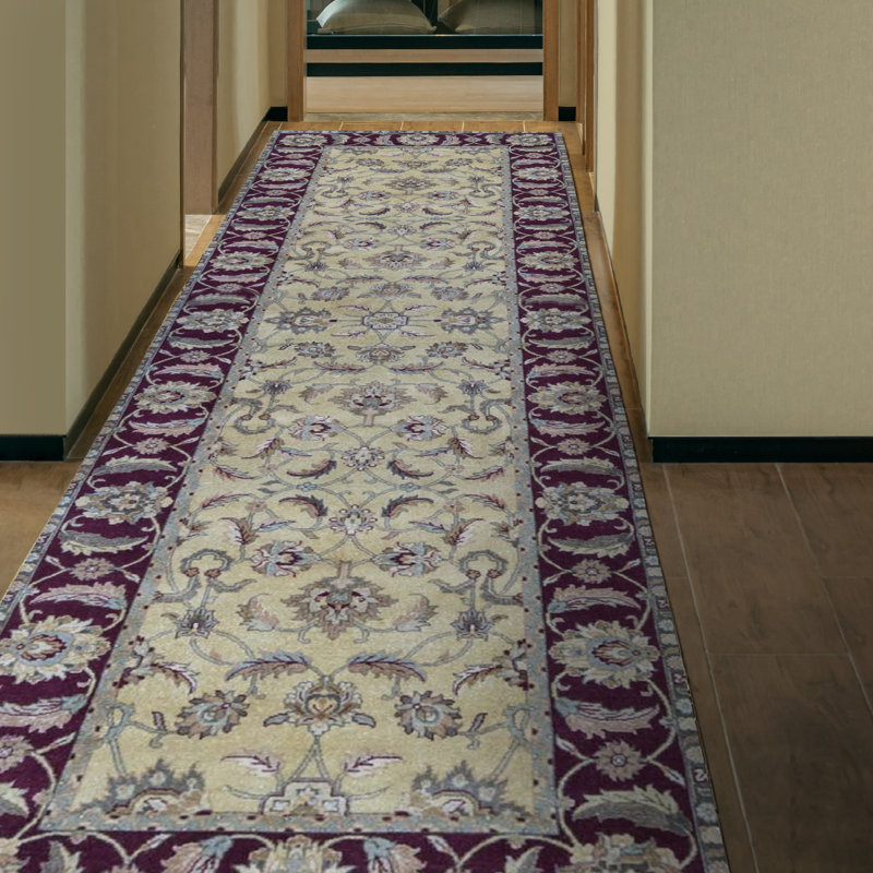 Tapis doré et rouge noué à la main de haute qualité