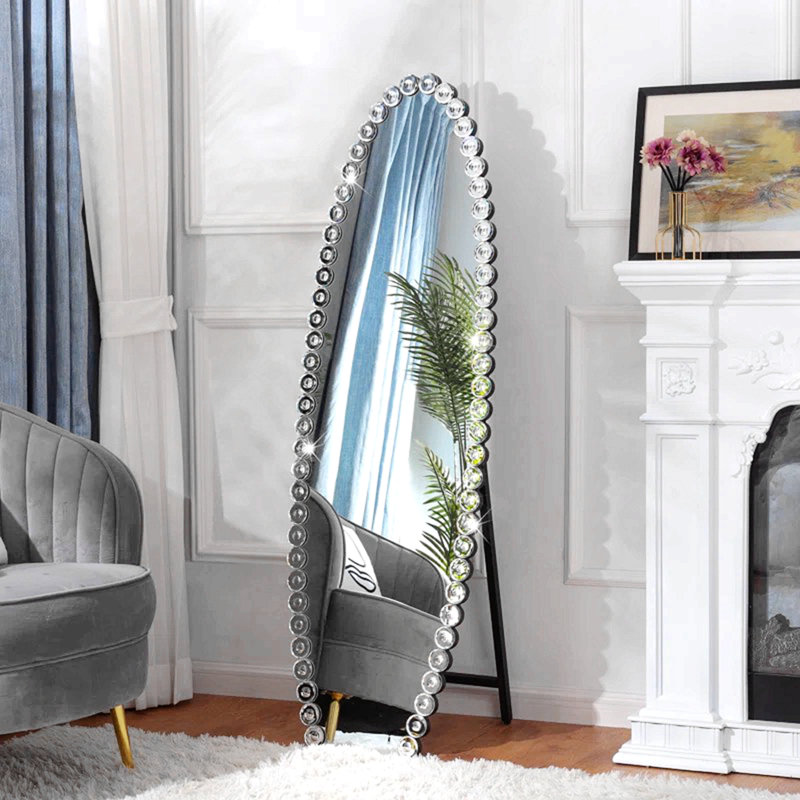 Grand miroir en verre arqué