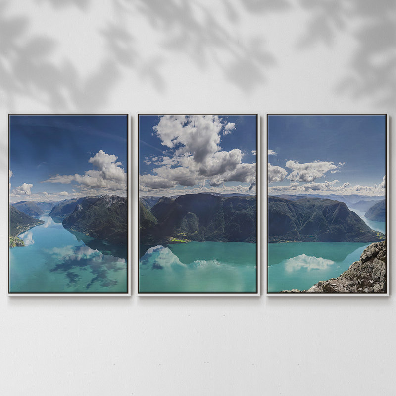 «Reflection I», reproduction sur toile 3 pièces, H 24 po x l 48 po x P 2 po, Blanc
