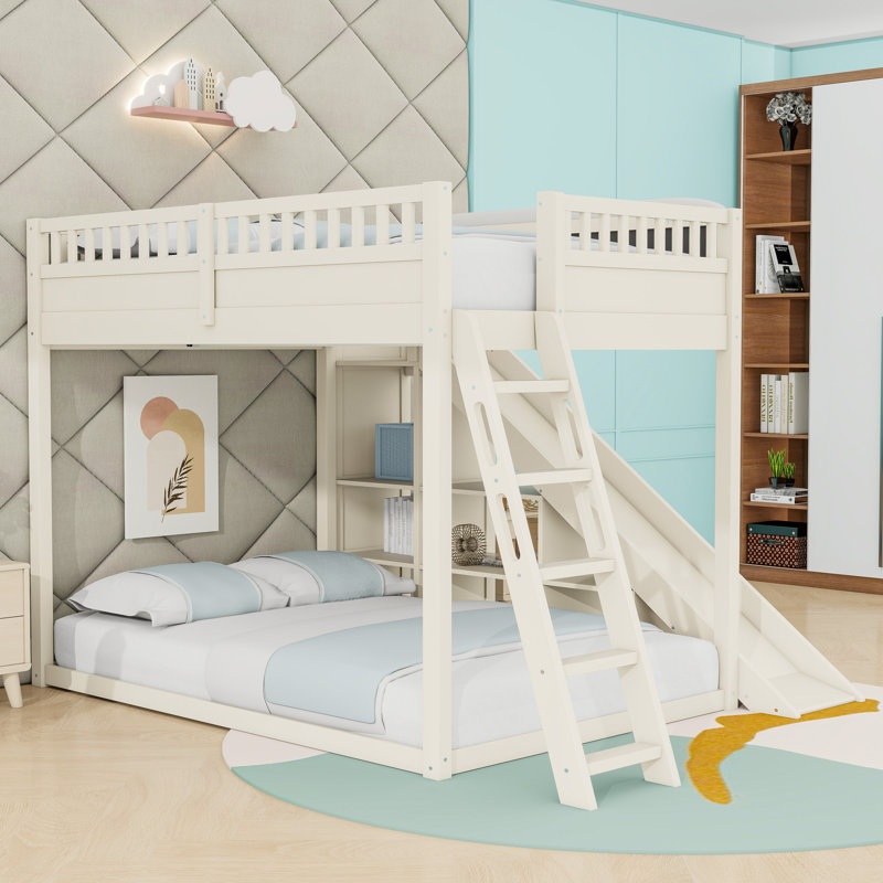 Lit mezzanine avec glissoire, échelle et tablettes de rangement, Lit double, Beige