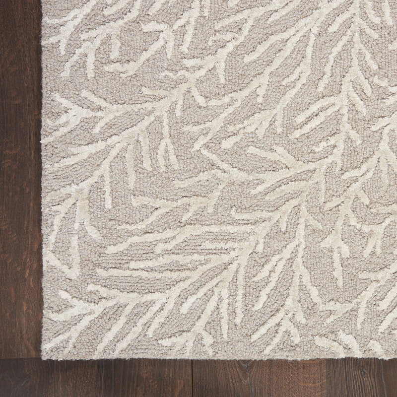 Donell Floral Area Rug in Taupe/White, Rectangle 5'3" x 7'3"