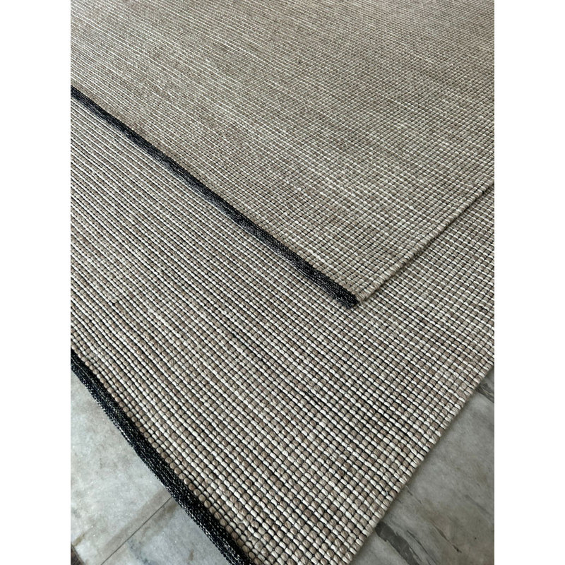 Area Rug, Rectangle 6' x 9'