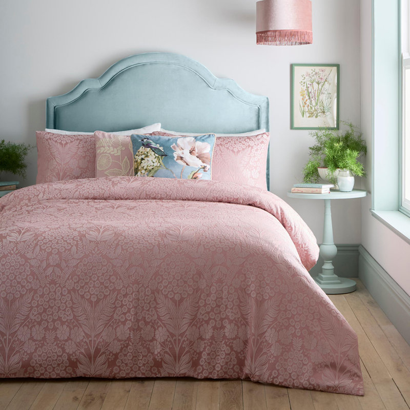 Polyester Floral Duvet Cover Set with Pillowcases Included, Super King Duvet Cover + 2 Standard Pillowcases, Blush
