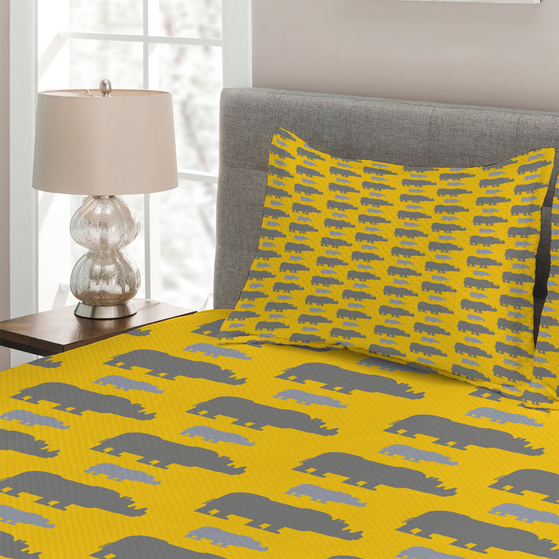 Safari Polyester Coverlet, King Bedspread + 2 Shams
