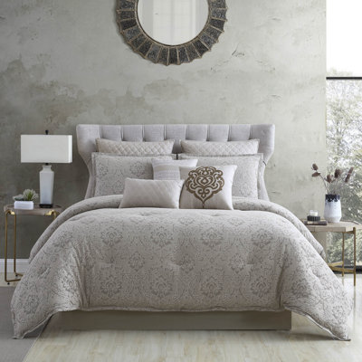 Kenetic Comforter Set