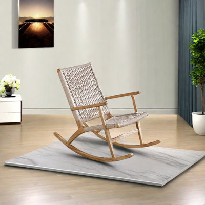Chaise berçante décontractée en bois massif tissé