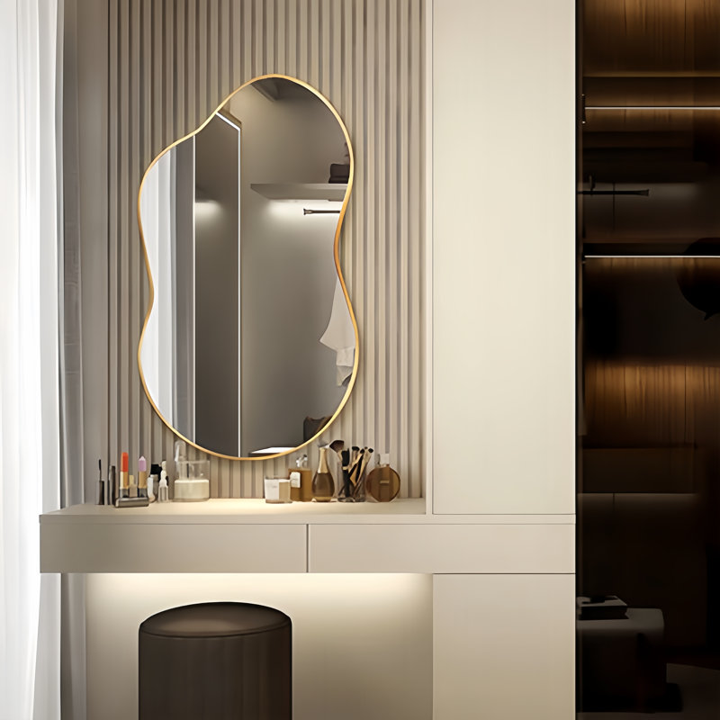 Miroir mural asymétrique, Doré, 36 po x 24 po