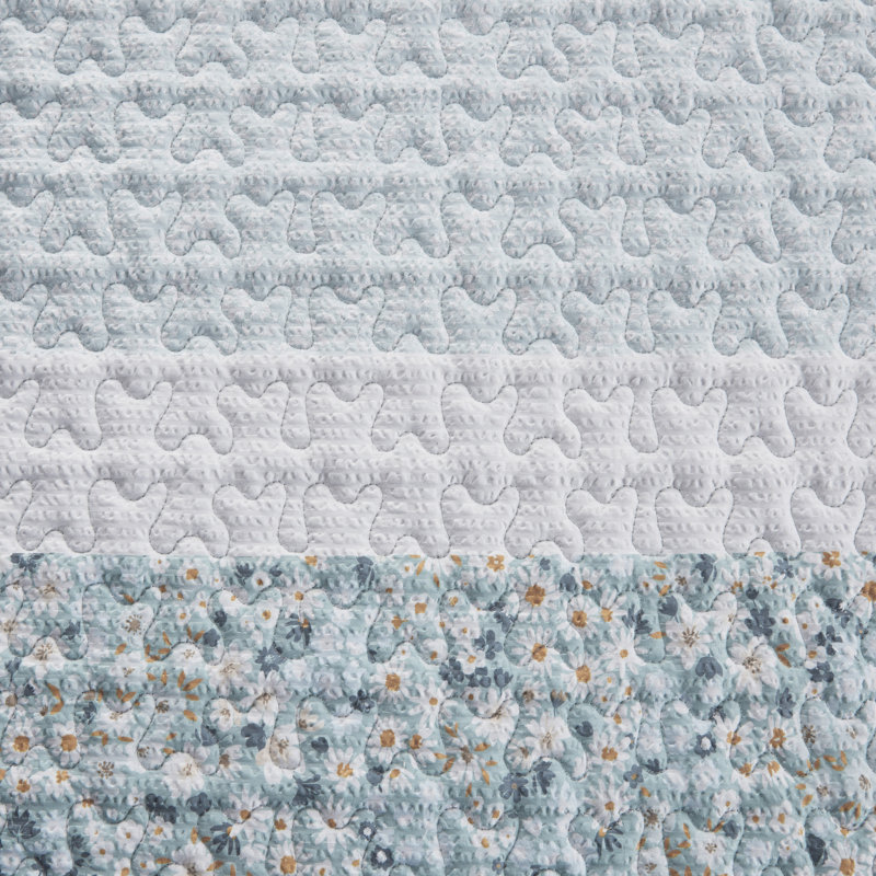 Aqua King Seersucker Microfiber Quilt Set with Pillow