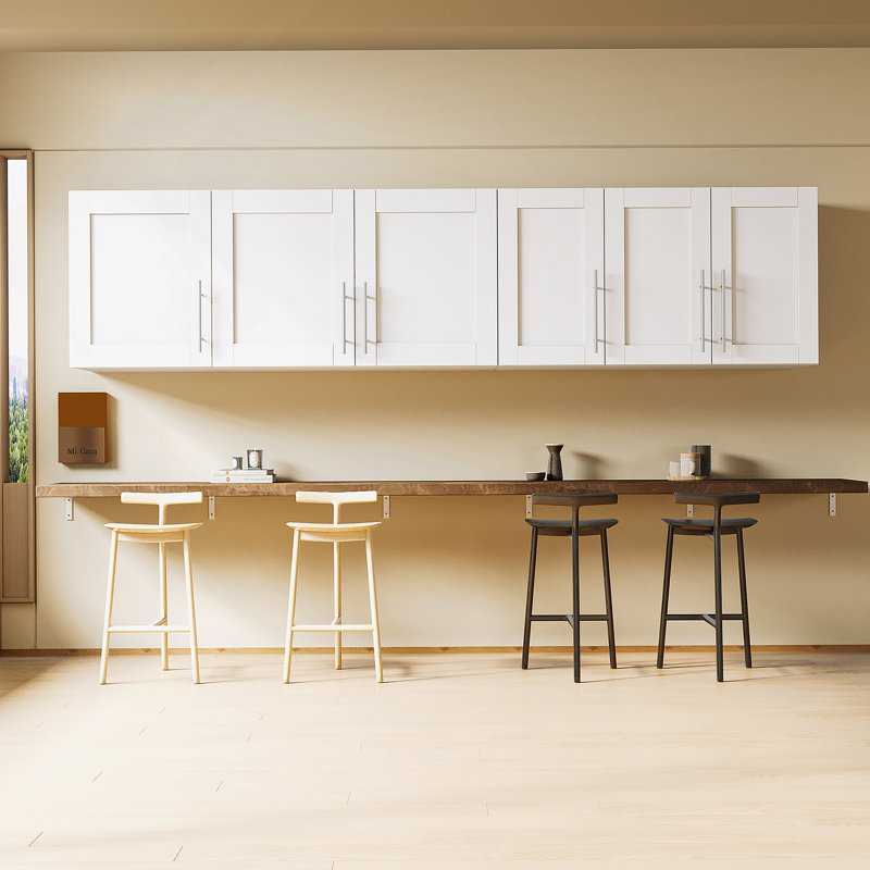 Armoire de rangement murale empilable avec tablettes réglables, offrant un rangement polyvalent et peu encombrant pour la maison et le bureau