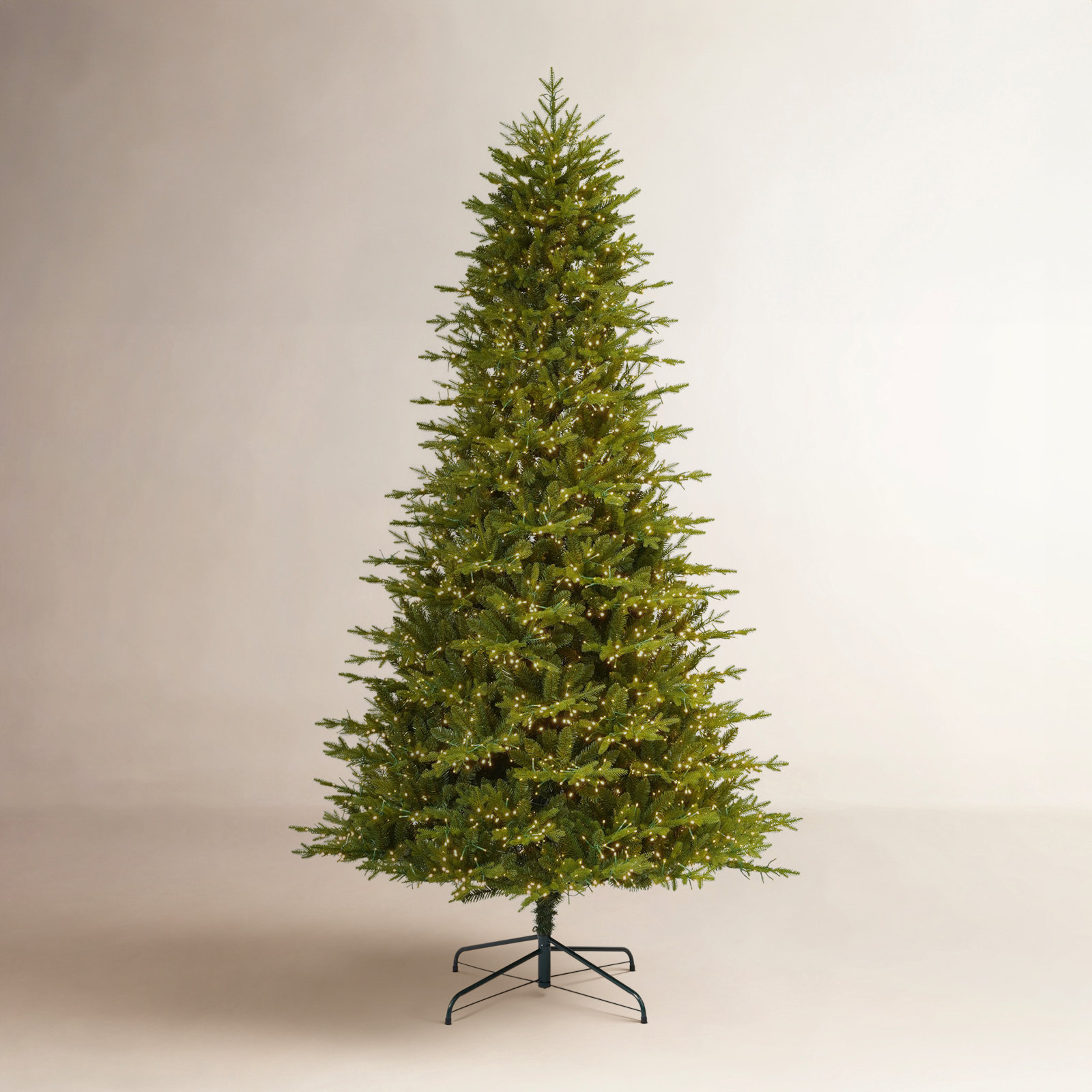 Dandan Lighted Artificial Christmas Tree - Includes a Tree Storage Bag and Remote Control, 7'5"