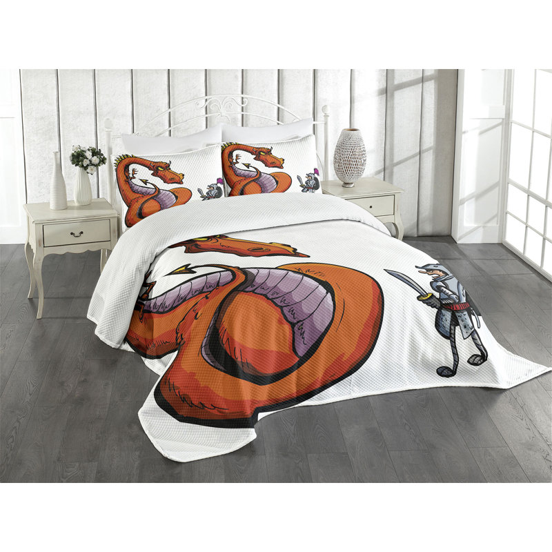 King White Quilted Bedspread Set with Dragon Print