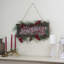 Plaque de Noël à baies de 28 po et pommes de pin givrées