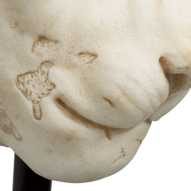 Object Lion Sandstone