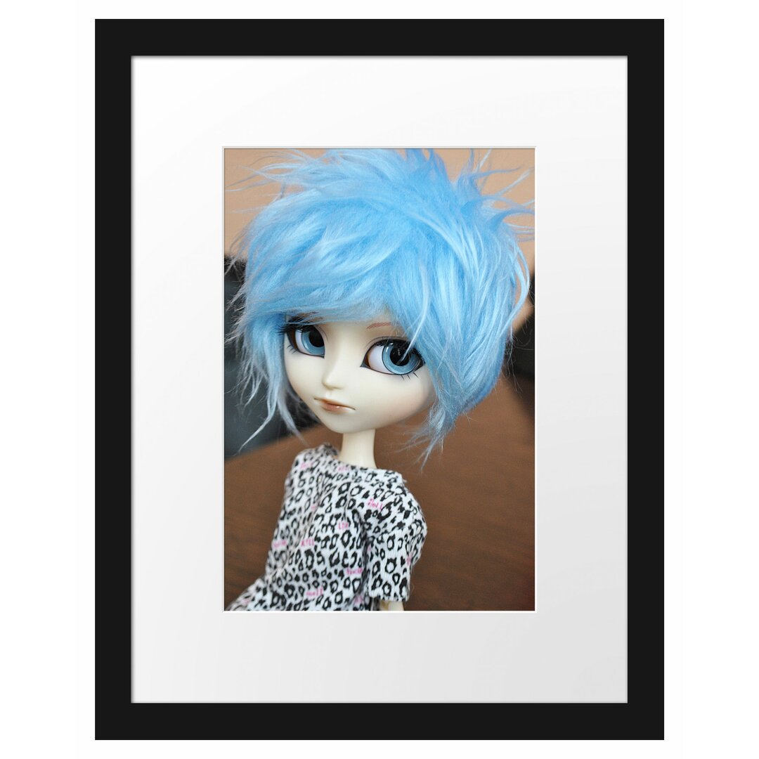 Gerahmtes Poster Rebellische Pullip-Puppe