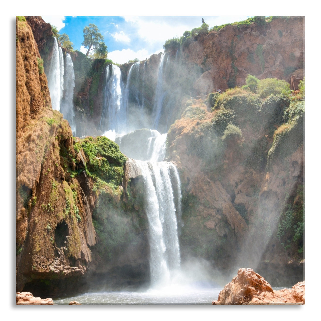 Glasbild Wunderschöner Wasserfall