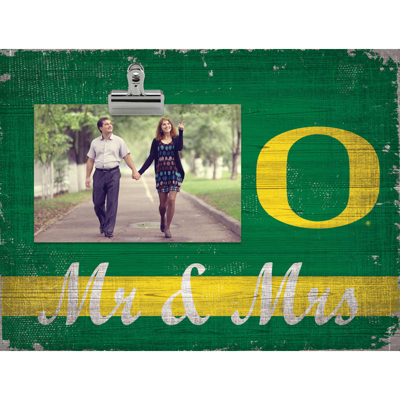 Entertainment Wall Decor, University of Oregon