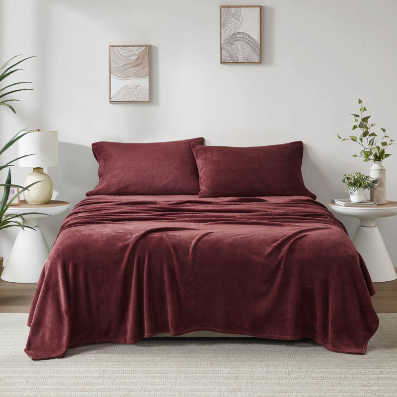 Drap-housse 4 pièces bourgogne - 100%, doux et apaisant, brossé deux fois pour un éclat de velours, livré avec un drap plat, 2 taies d'oreiller