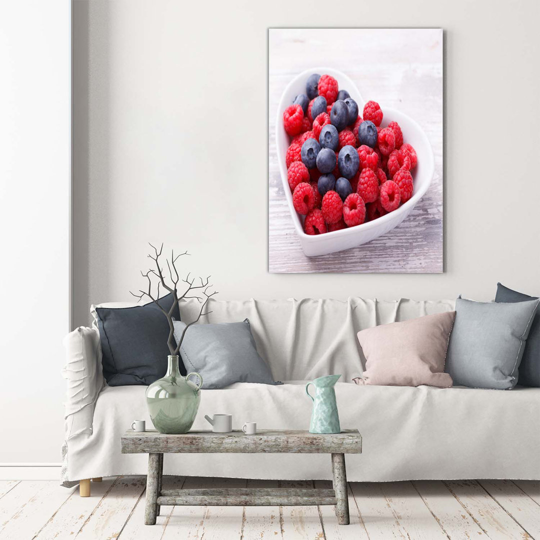 Himbeeren und Blaubeeren - Kunstdrucke auf Segeltuch