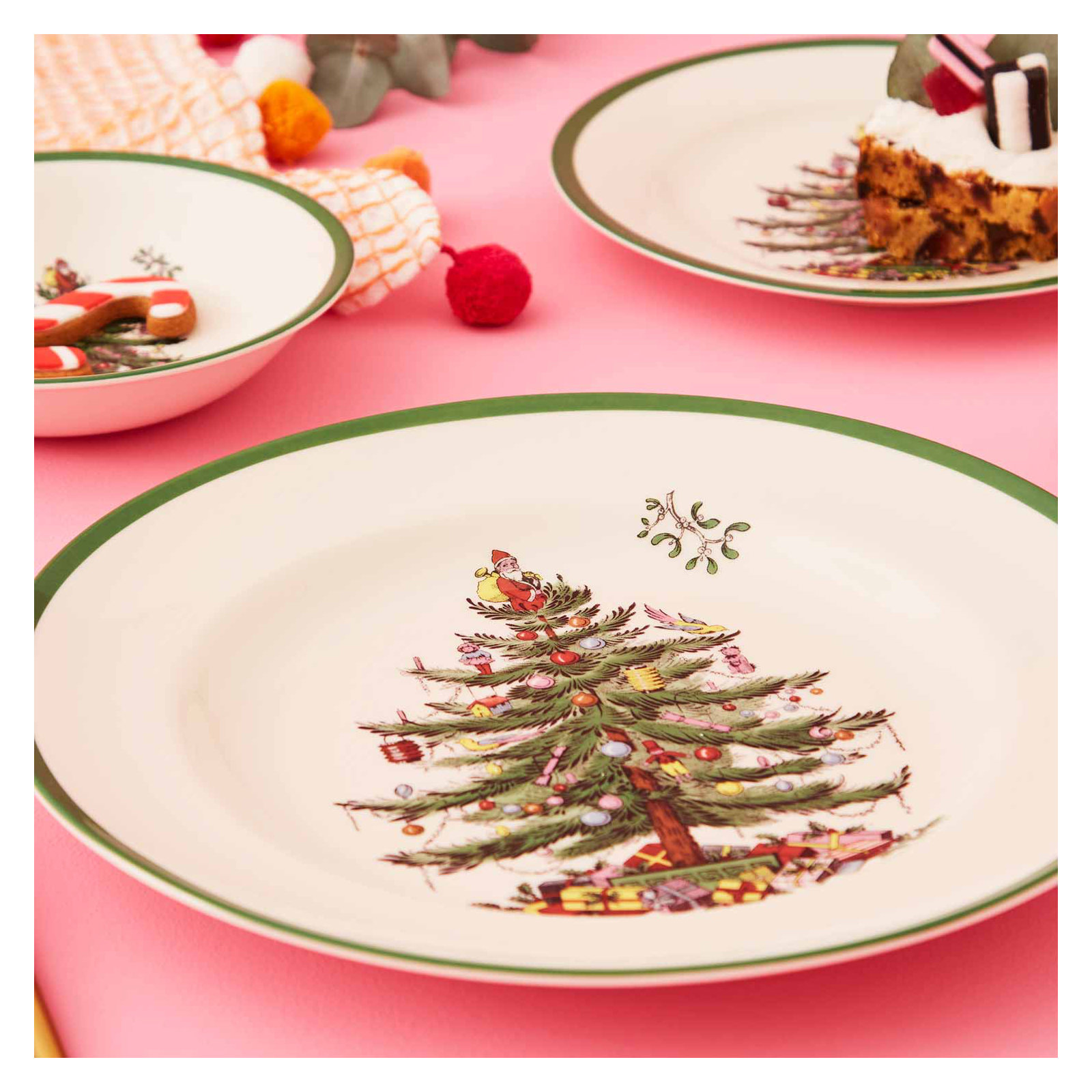 Spode Christmas Tree Dinner Plates