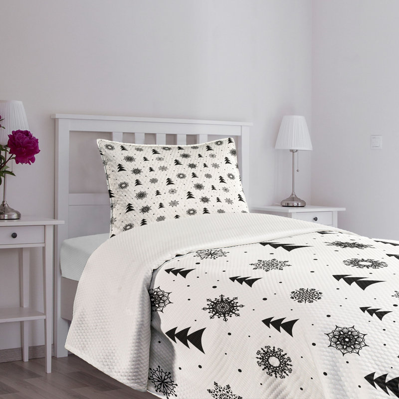 Twin White Quilted Bedspread Set with Pillow Sham