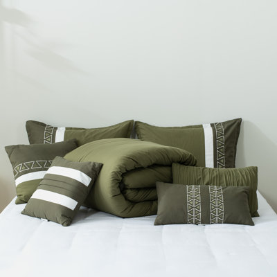 7-Pieces Luxury Quilted Embroidery Bedding Comforter Set
