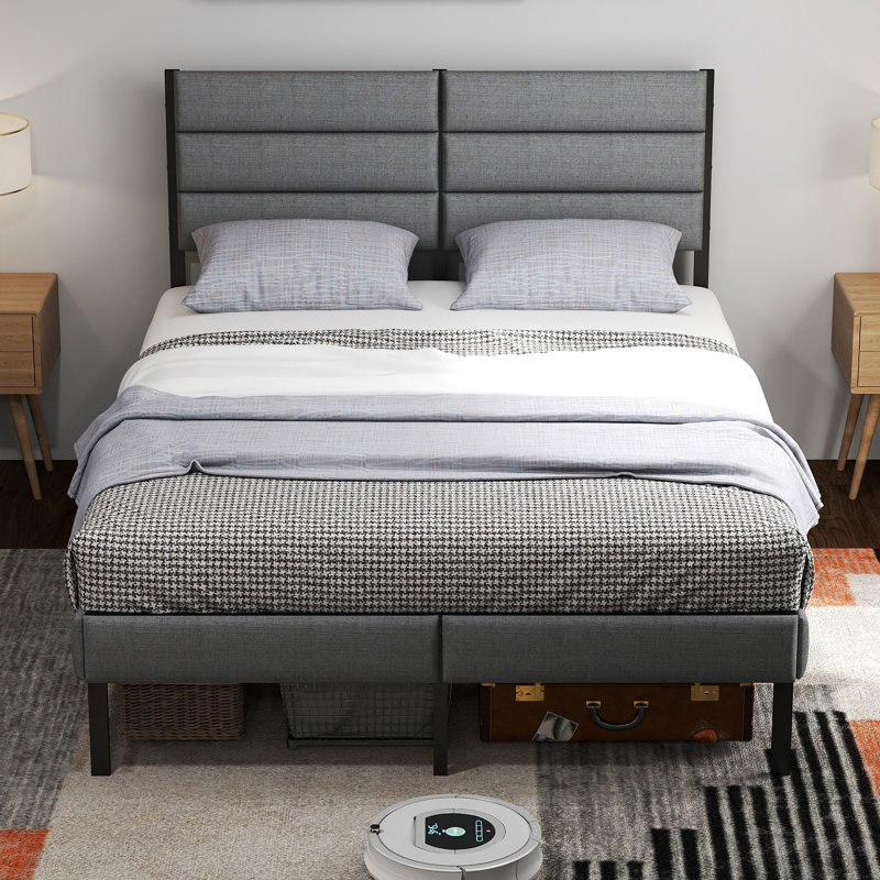 Metal Bed, Double (4'6)