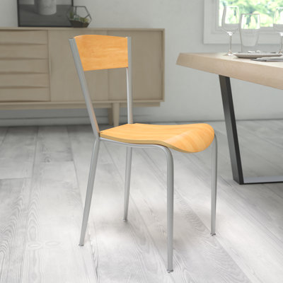 Chaise de restaurant en métal Kirby - dossier et assise en bois
