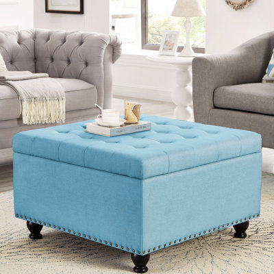 Carré bleu avec capitonnage robuste