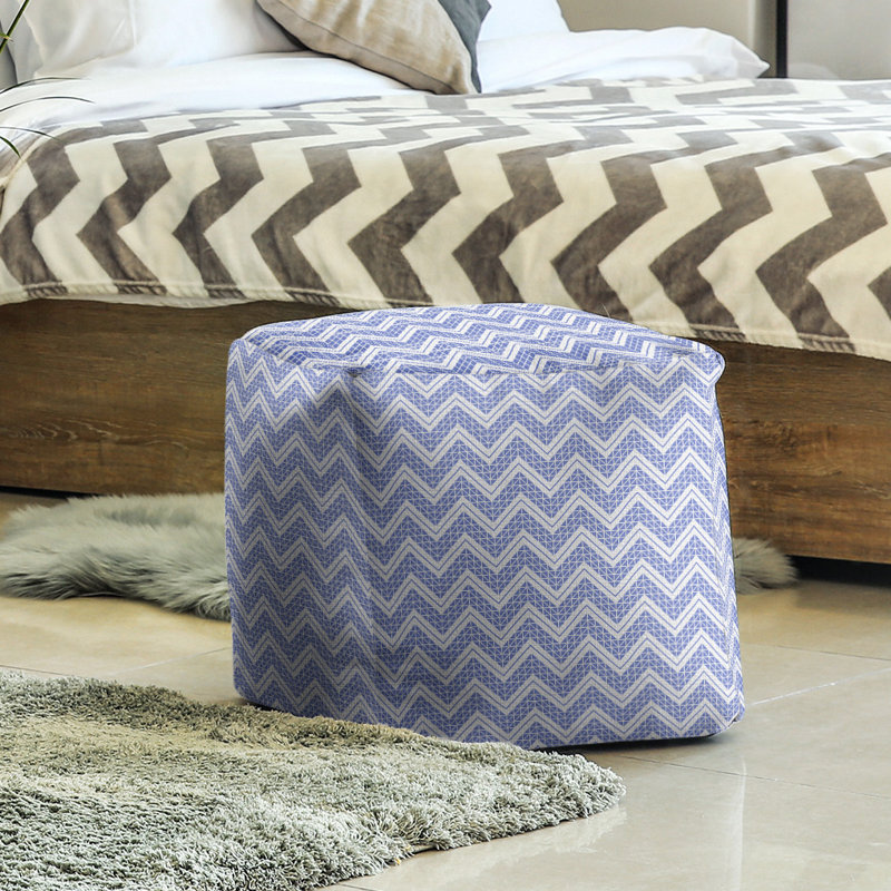 Repose-pieds cubique à motif à chevrons à la main classic, Bleu pâle