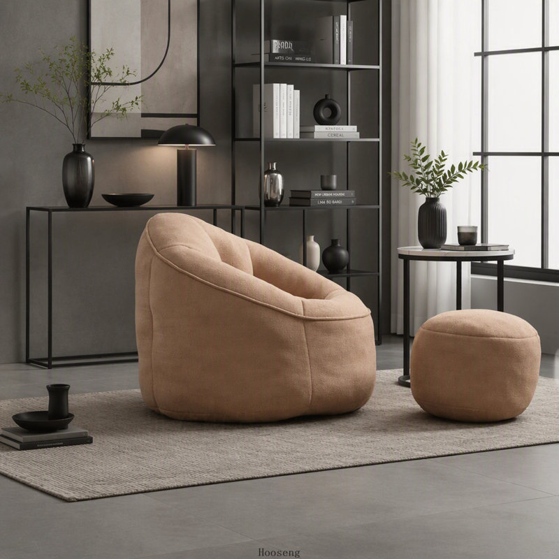 Pouf-canapé avec rembourrage en mousse haute pression et repose-pieds, Microfibre brun clair