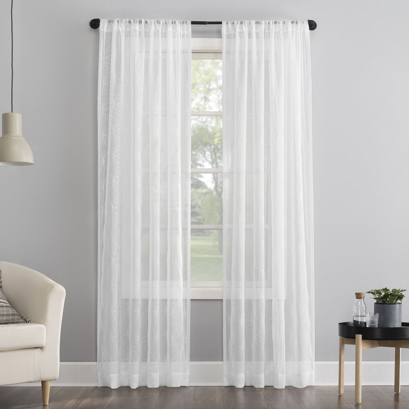 Panneau de rideau transparent avec passe-tringle brodé - Basics by Wayfair ™, Blanc, L 50 po x L 63 po