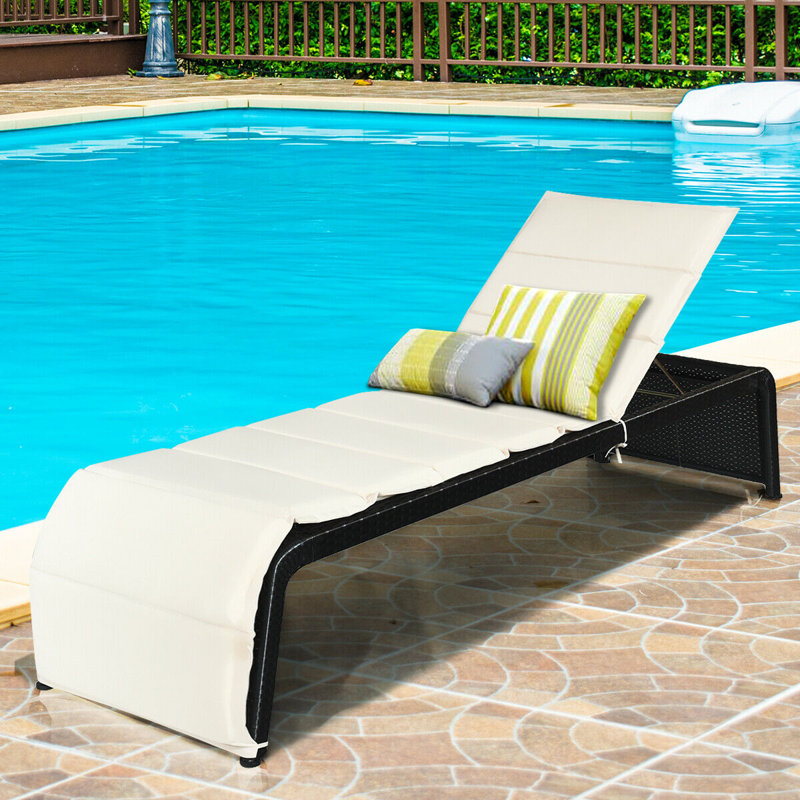 Chaise longue inclinable avec coussin Luciana, Blanc