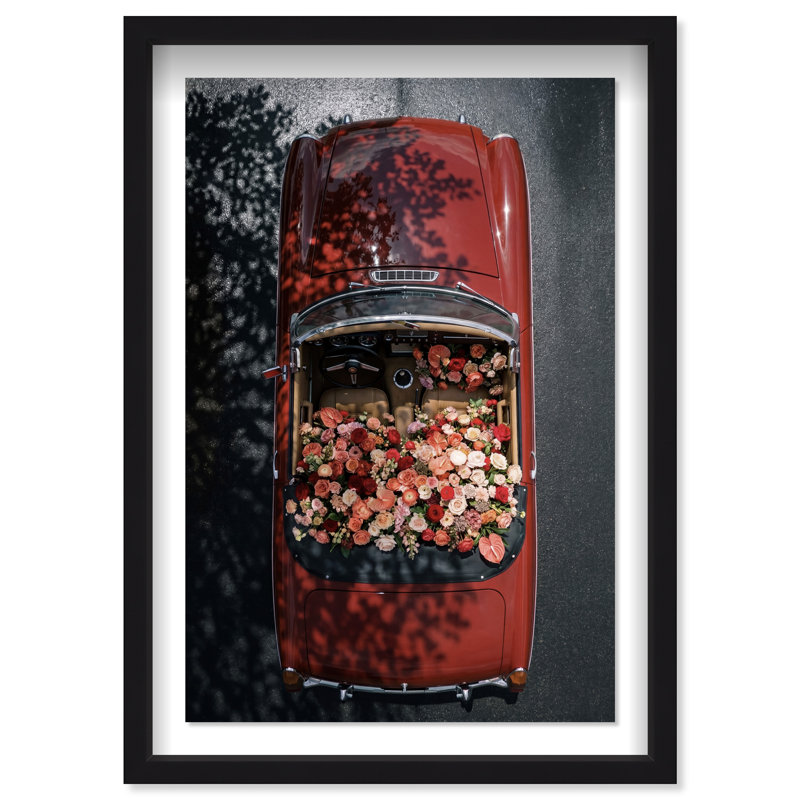 «Valentine Ride Shadowbox Transport Print» par Oliver Gal, H 25,5 po x l 17,5 po, Black Frame