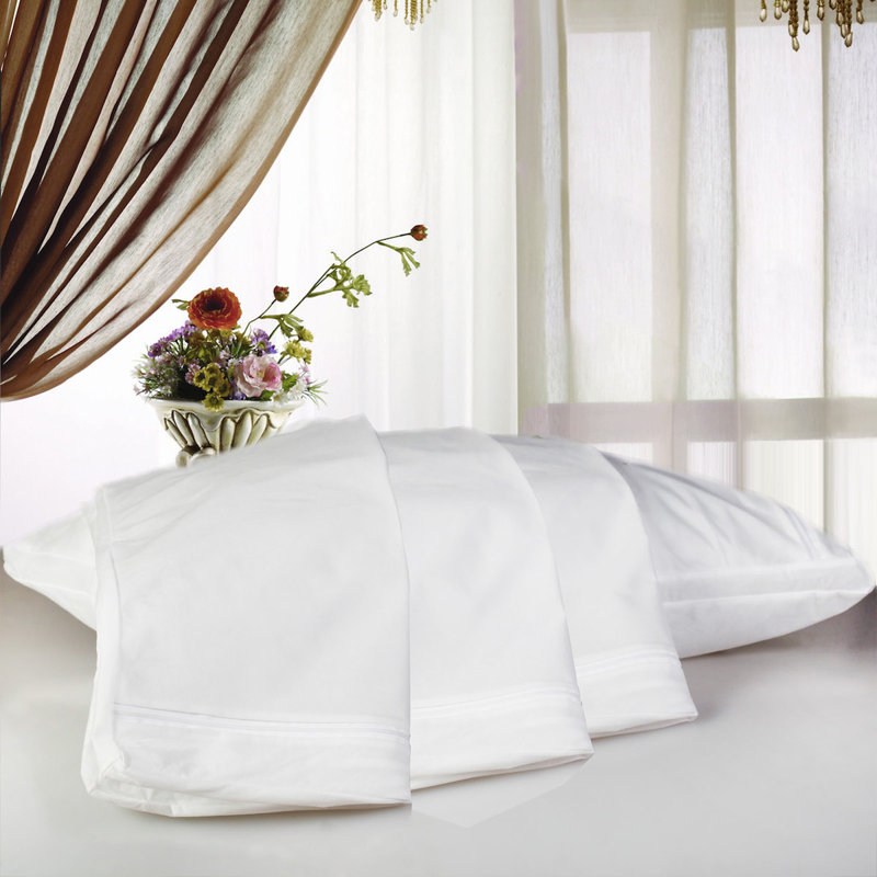 White Hypoallergenic Polyester Standard Pillow Protector Set