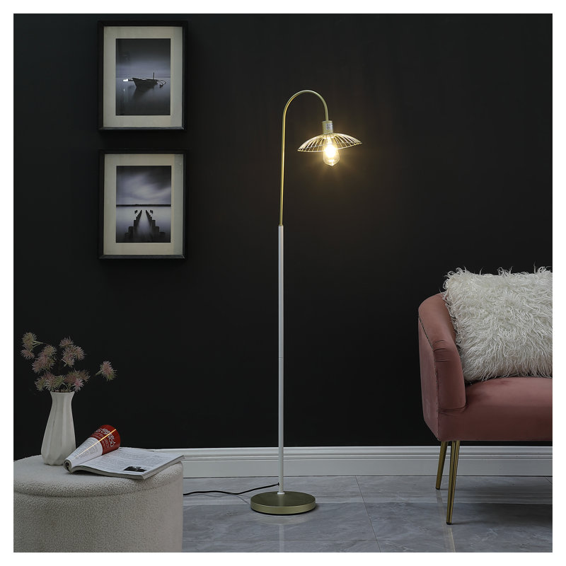 Lampe sur pied de ferme industrielle 64,25 pouces avec abat-jour cage en métal - finition or mat satiné et blanc avec interrupteur à pédale