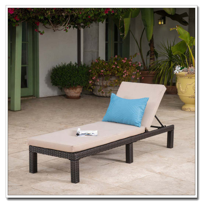 PUERTA KD CHAISE LOUNGE, Beige Cushion/Black Frame